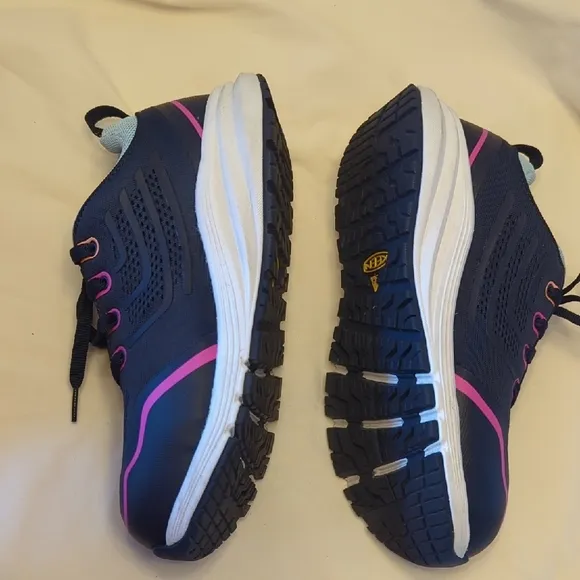 women's Keen UTILITY Navy &amp; Pink🩷💙 Shoe size 7 WIDE   📢LIKE NEW!!!!!!📢