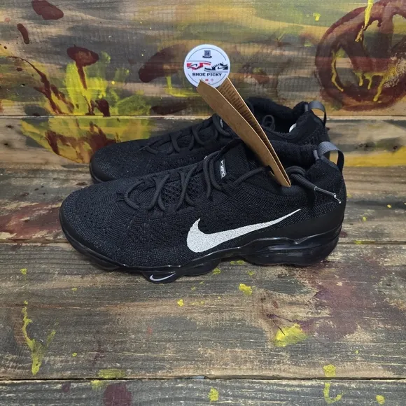 Women's Nike VaporMax 2023 Flyknit‎ Black Sail Running Shoe Size 8.5, 7,10 new