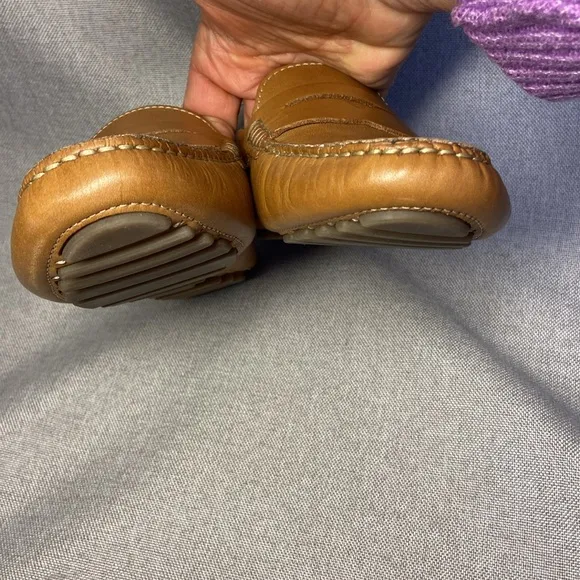 Women's Patricia Penny Leather Loafer Driving Moc. Size 9,5. New.