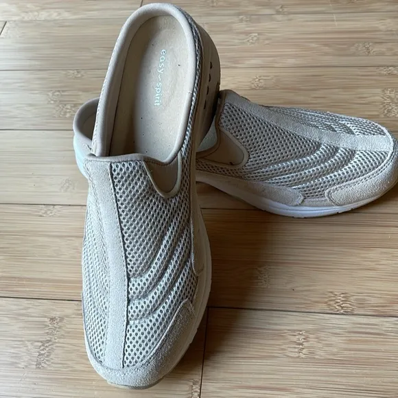 Women's Traveltime Round Toe Casual Slip-on Mules NWOT
