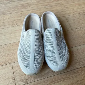Women's Traveltime Round Toe Casual Slip-on Mules NWOT