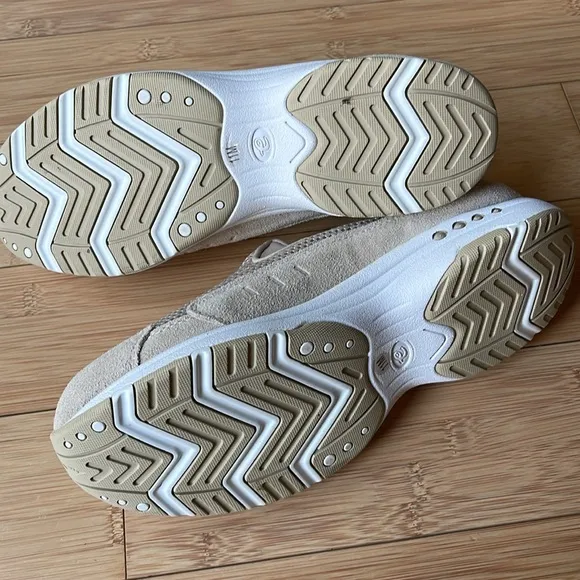 Women's Traveltime Round Toe Casual Slip-on Mules NWOT
