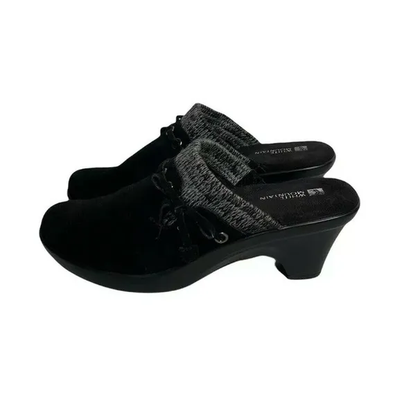 Womens White Mountain Water Resistant Black Suede Clogs with Sweater Collar 6.5