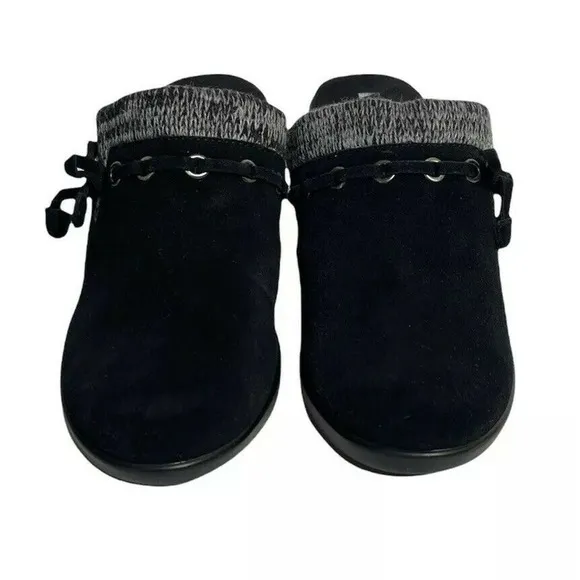 Womens White Mountain Water Resistant Black Suede Clogs with Sweater Collar 6.5