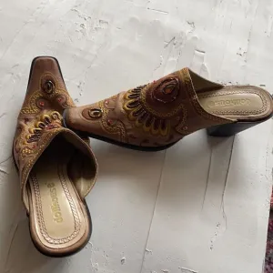 Women's Western Wedge Slip Ons Size 8