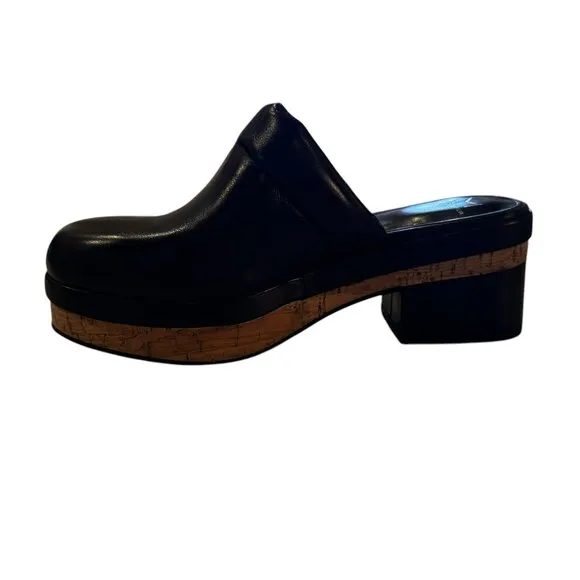 Worn Once! Marc Fisher LTD Black MLBECKETT Mules or Clogs Size 7.5