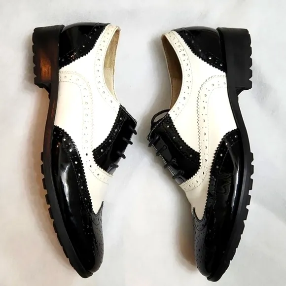 Yinzo Patent Leather Black and White Wingtip Oxfords (w size 41)