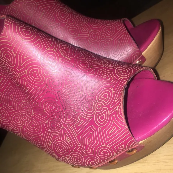 Zandra Rhodes Leather Wooden Stud Wedge Heels