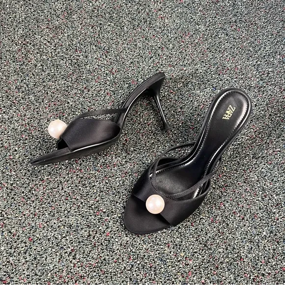 ZARA Black &amp; White Pearl Kitten Heels Stiletto Mules Strappy Sandal Shoes Sz 8