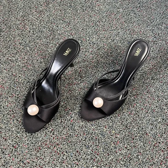 ZARA Black &amp; White Pearl Kitten Heels Stiletto Mules Strappy Sandal Shoes Sz 8