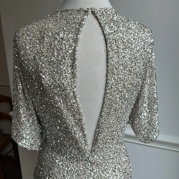 Zara Elegant Silver Sequin Faux Wrap V-neck mini dress open back Medium EUC