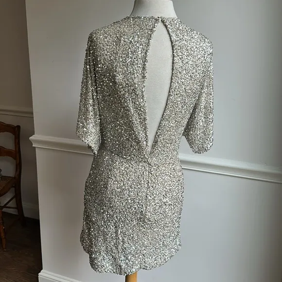 Zara Elegant Silver Sequin Faux Wrap V-neck mini dress open back Medium EUC