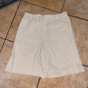 Zara | NWT! Men’s Linen Wide Short Fit Shorts Size: Medium