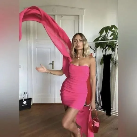 ZARA PINK DRAPED DRESS Summer fav