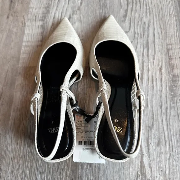 ZARA WHITE LEATHER KITTEN HEELS. Brand new with tag.
