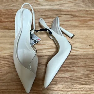 Zara Women's 8,ecru Slingback Heels.