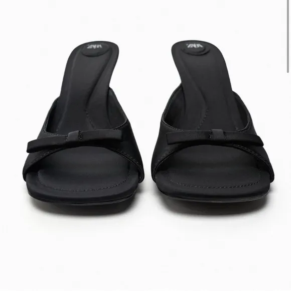 ☆Zara Women’s Black Bow Kitten Heels☆
