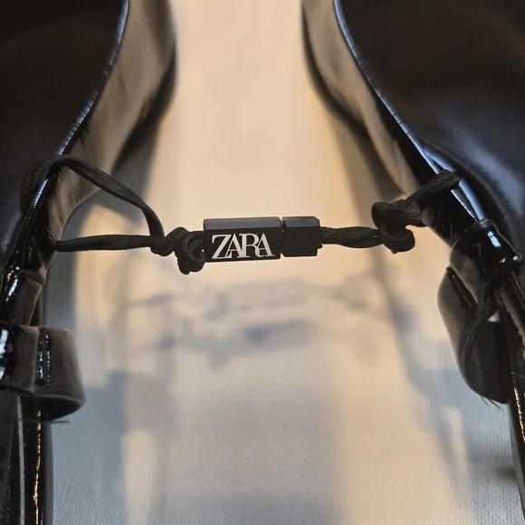 Zara Women's Slingback Patent Leather  Kitten Heels Size 38