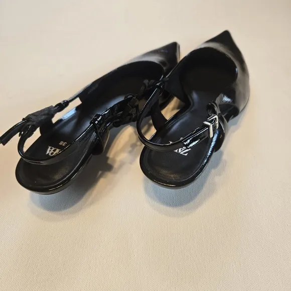 Zara Women's Slingback Patent Leather  Kitten Heels Size 38