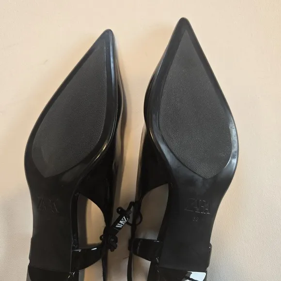 Zara Women's Slingback Patent Leather  Kitten Heels Size 38