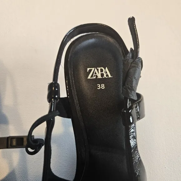 Zara Women's Slingback Patent Leather  Kitten Heels Size 38